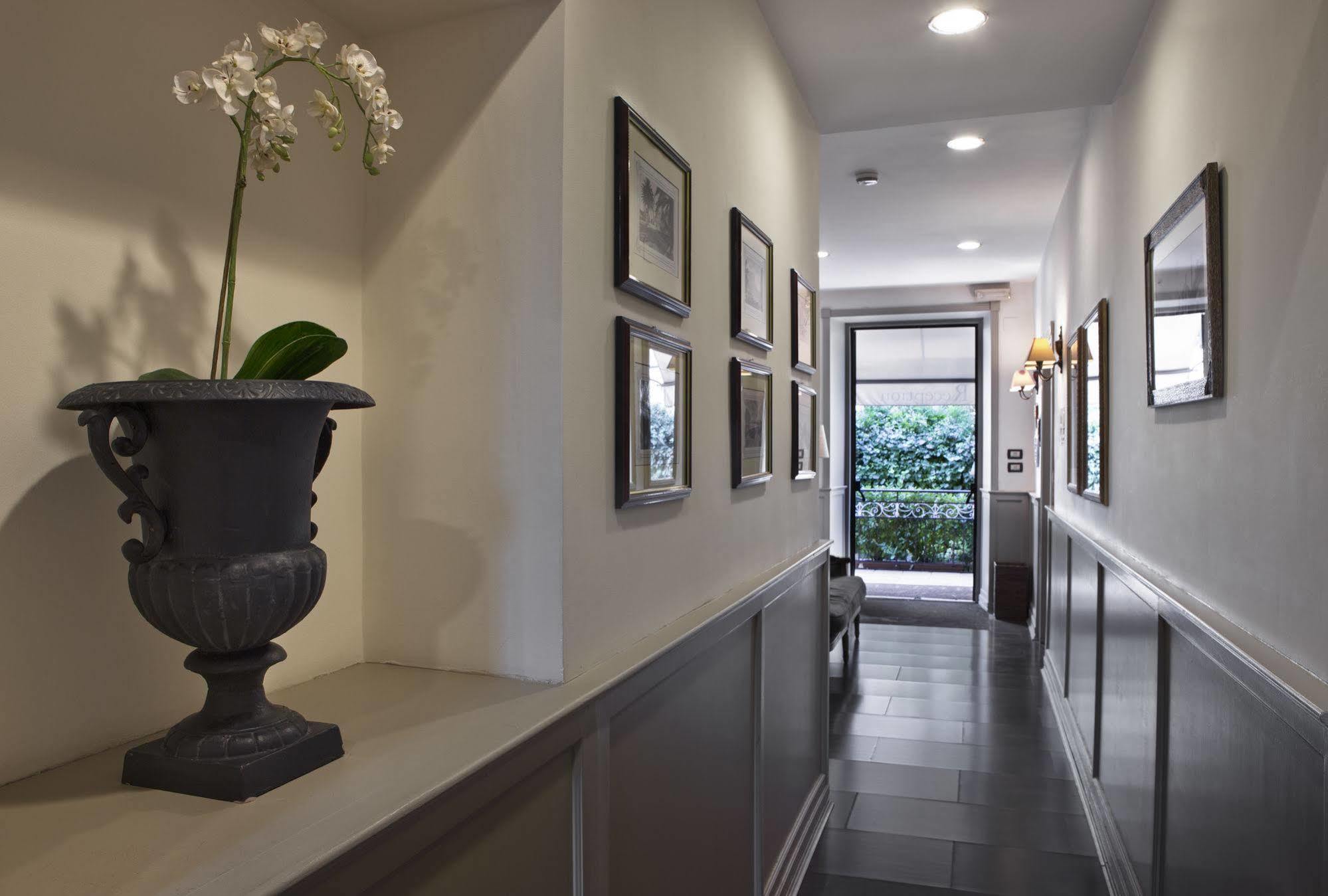 Hotel Villa Esperia Palermo Buitenkant foto